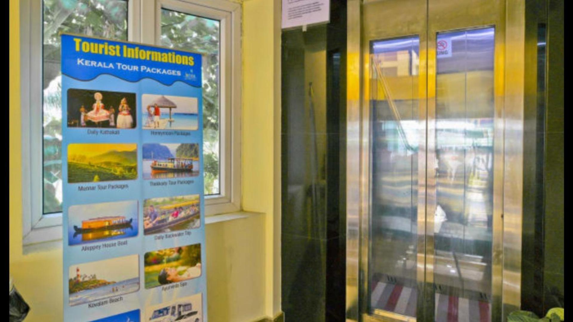 Отель Kenz Residency Коччи Экстерьер фото